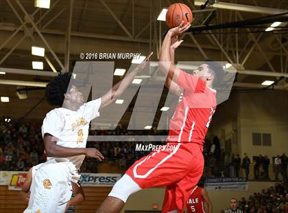 Thumbnail 1 in Nathan Hale vs. Central Catholic (Les Schwab Invitational) photogallery.