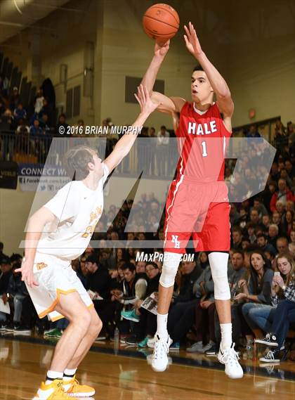 Thumbnail 1 in Nathan Hale vs. Central Catholic (Les Schwab Invitational) photogallery.