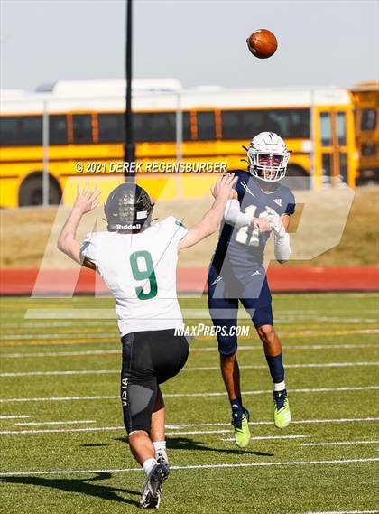 Thumbnail 2 in Mountain Vista vs Legacy (CHSAA 5A Playoff Rd 1) photogallery.