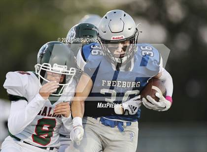 Thumbnail 3 in Salem @ Freeburg photogallery.