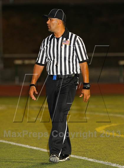 Thumbnail 2 in Granada Hills vs. Golden Valley photogallery.