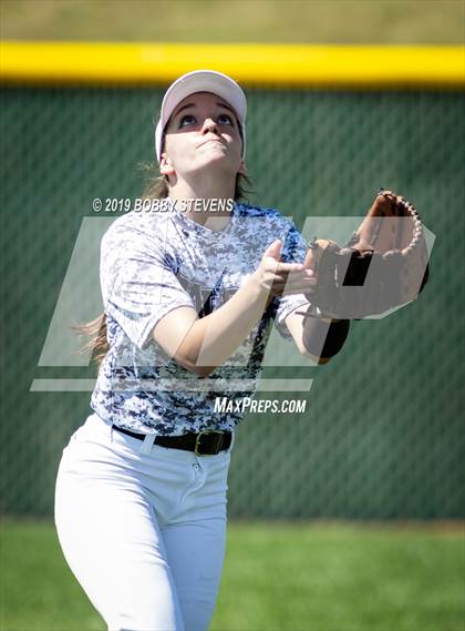 Thumbnail 1 in Valor Christian @ Falcon photogallery.