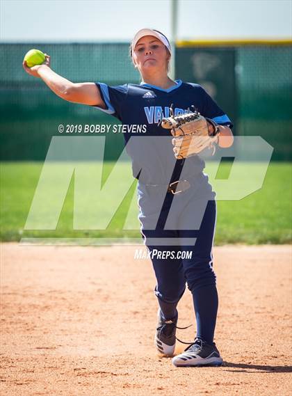 Thumbnail 1 in Valor Christian @ Falcon photogallery.