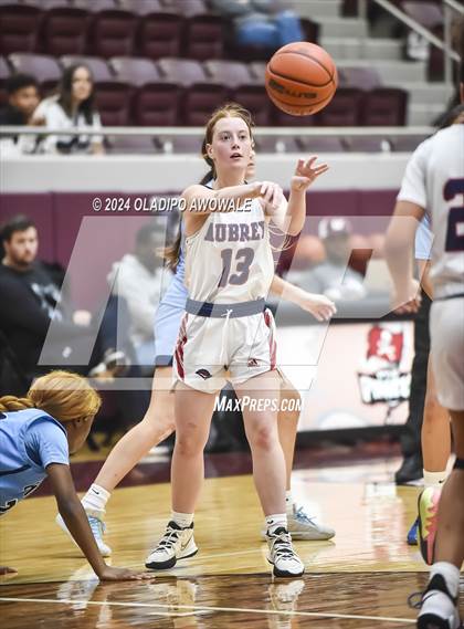 Thumbnail 2 in Emerson vs. Aubrey (Wylie Girls Basketball Showcase) photogallery.