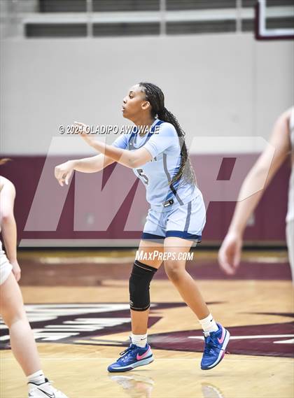 Thumbnail 3 in Emerson vs. Aubrey (Wylie Girls Basketball Showcase) photogallery.