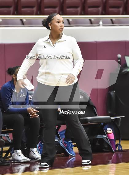 Thumbnail 2 in Emerson vs. Aubrey (Wylie Girls Basketball Showcase) photogallery.