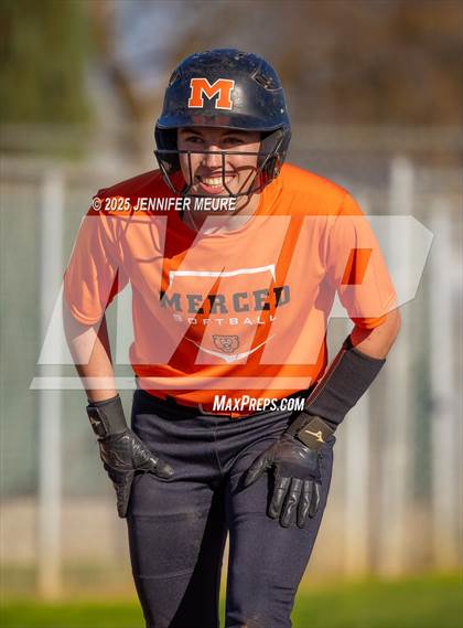 Thumbnail 2 in Merced vs. Sonora photogallery.