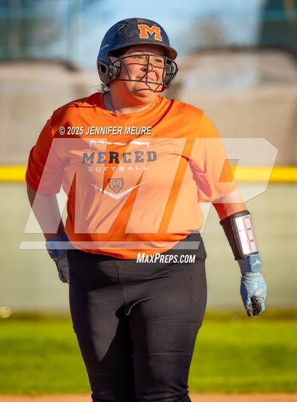 Thumbnail 2 in Merced vs. Sonora photogallery.