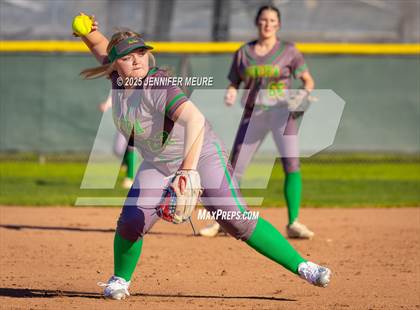 Thumbnail 3 in Merced vs. Sonora photogallery.