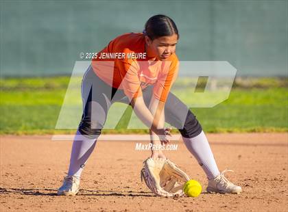 Thumbnail 2 in Merced vs. Sonora photogallery.