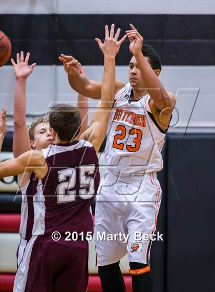 Thumbnail 2 in Osage vs Owensville (Eugene Tournament) photogallery.