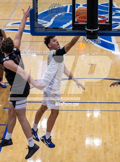 Thumbnail 3 in Veritas Academy vs Utah Prep (Five for the Fight) photogallery.