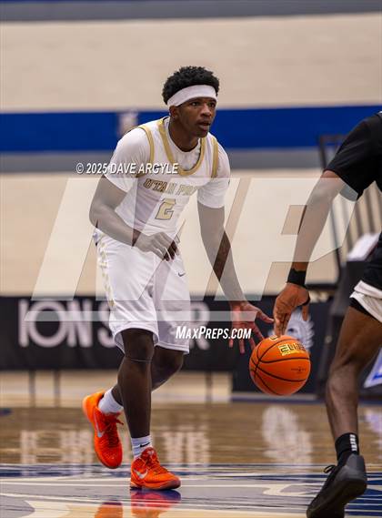 Thumbnail 2 in Veritas Academy vs Utah Prep (Five for the Fight) photogallery.