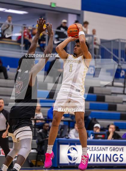 Thumbnail 1 in Veritas Academy vs Utah Prep (Five for the Fight) photogallery.