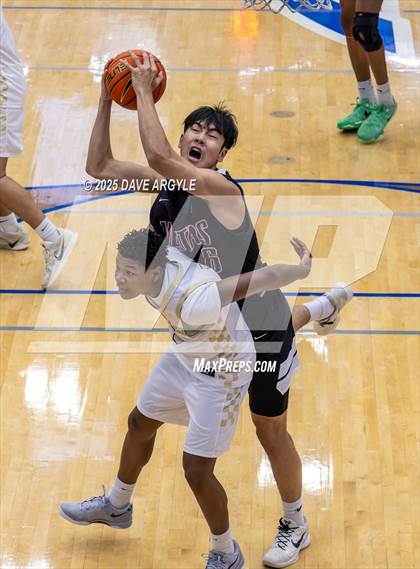 Thumbnail 3 in Veritas Academy vs Utah Prep (Five for the Fight) photogallery.