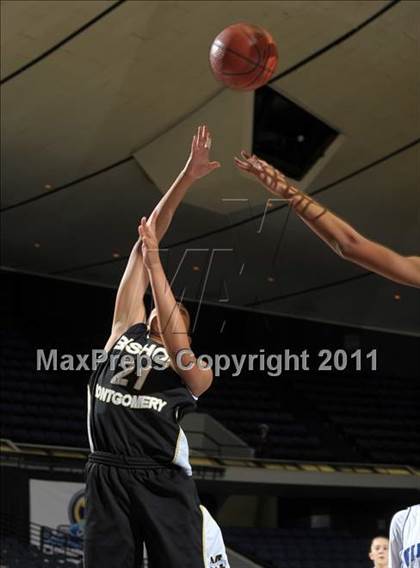 Thumbnail 2 in Windward vs. Bishop Montgomery (CIF SS 4AA Final) photogallery.