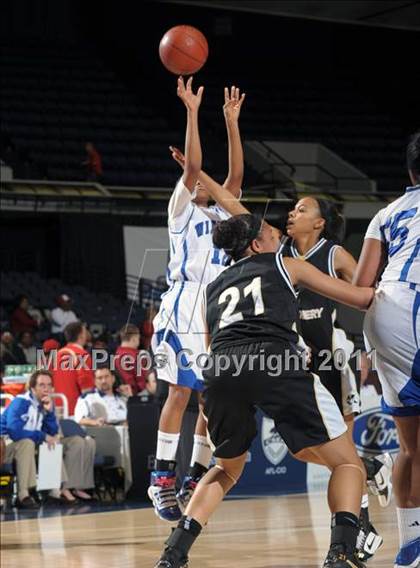 Thumbnail 1 in Windward vs. Bishop Montgomery (CIF SS 4AA Final) photogallery.