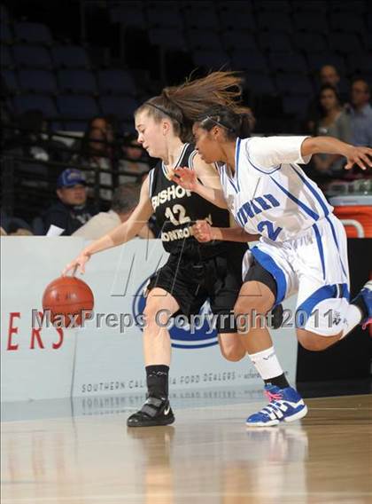 Thumbnail 1 in Windward vs. Bishop Montgomery (CIF SS 4AA Final) photogallery.