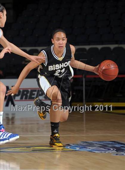 Thumbnail 3 in Windward vs. Bishop Montgomery (CIF SS 4AA Final) photogallery.