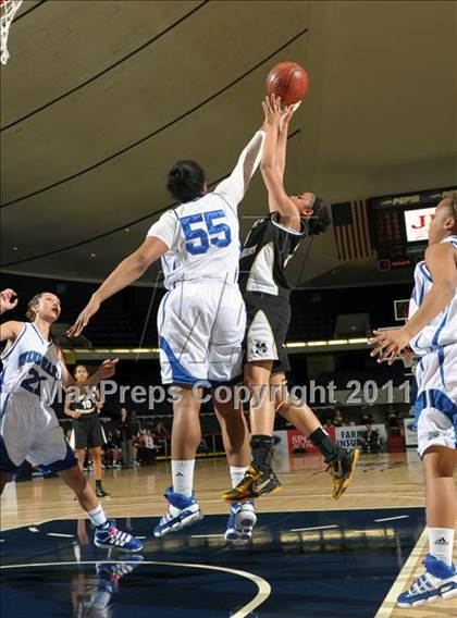 Thumbnail 1 in Windward vs. Bishop Montgomery (CIF SS 4AA Final) photogallery.