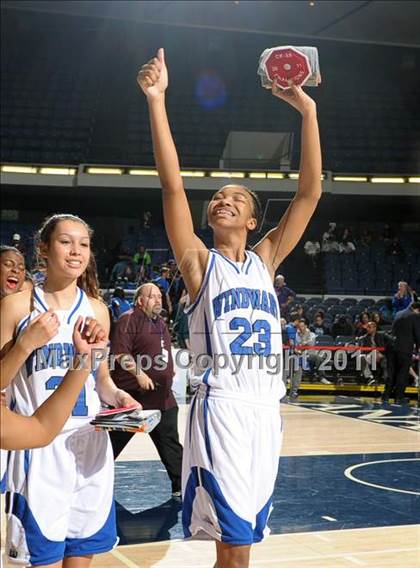 Thumbnail 2 in Windward vs. Bishop Montgomery (CIF SS 4AA Final) photogallery.