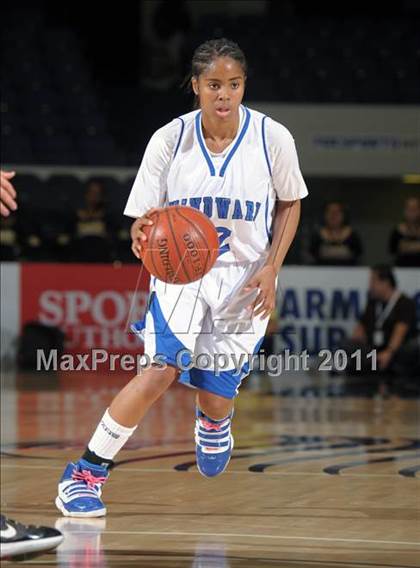Thumbnail 3 in Windward vs. Bishop Montgomery (CIF SS 4AA Final) photogallery.