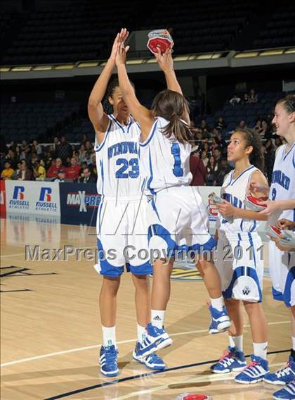 Thumbnail 2 in Windward vs. Bishop Montgomery (CIF SS 4AA Final) photogallery.