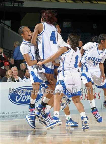 Thumbnail 1 in Windward vs. Bishop Montgomery (CIF SS 4AA Final) photogallery.