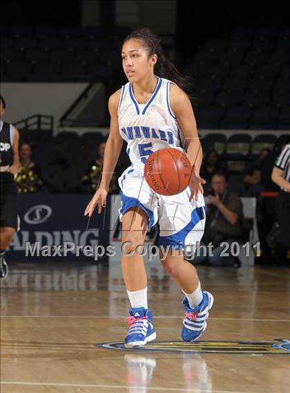 Thumbnail 3 in Windward vs. Bishop Montgomery (CIF SS 4AA Final) photogallery.