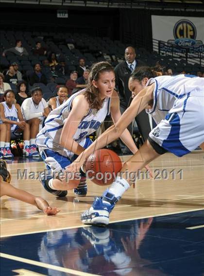 Thumbnail 1 in Windward vs. Bishop Montgomery (CIF SS 4AA Final) photogallery.