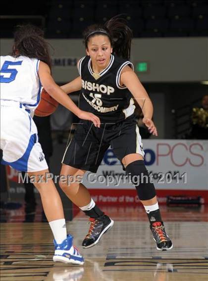 Thumbnail 1 in Windward vs. Bishop Montgomery (CIF SS 4AA Final) photogallery.