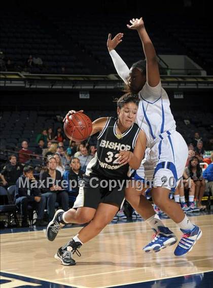 Thumbnail 2 in Windward vs. Bishop Montgomery (CIF SS 4AA Final) photogallery.