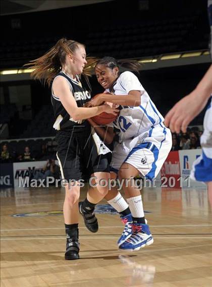 Thumbnail 2 in Windward vs. Bishop Montgomery (CIF SS 4AA Final) photogallery.