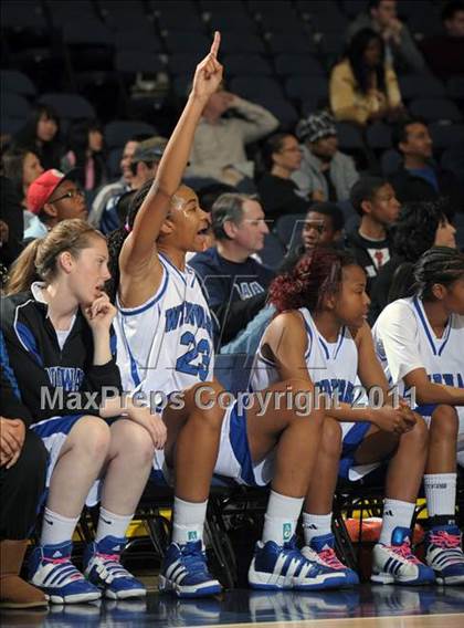 Thumbnail 2 in Windward vs. Bishop Montgomery (CIF SS 4AA Final) photogallery.
