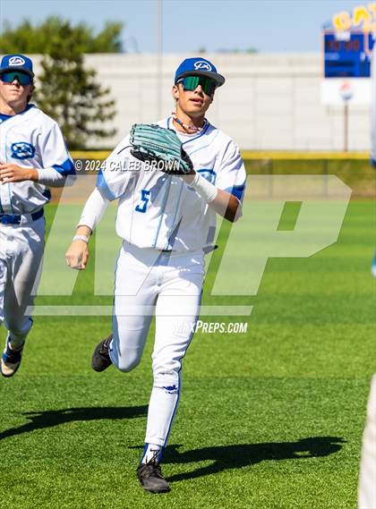 Thumbnail 2 in Dixie vs. Snow Canyon (UHSAA 4A Final) photogallery.