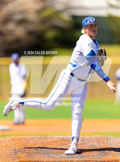 Thumbnail 2 in Dixie vs. Snow Canyon (UHSAA 4A Final) photogallery.
