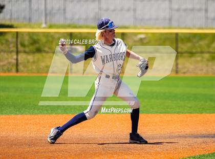 Thumbnail 2 in Dixie vs. Snow Canyon (UHSAA 4A Final) photogallery.
