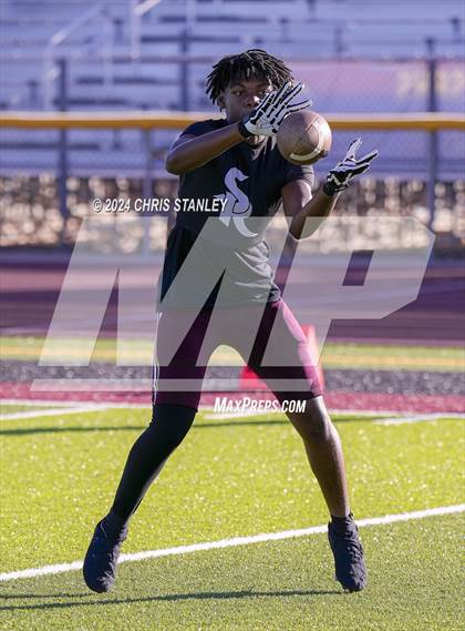 Thumbnail 1 in Salpointe Catholic at Shadow Ridge photogallery.