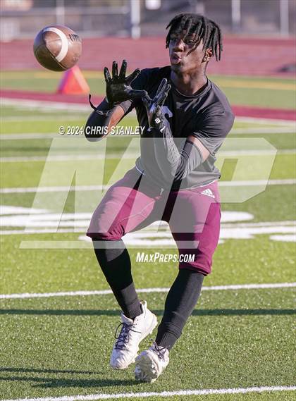 Thumbnail 1 in Salpointe Catholic at Shadow Ridge photogallery.