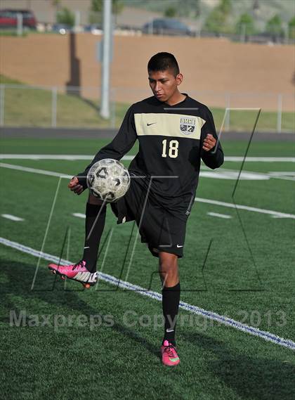 Thumbnail 2 in Battle Mountain (Preseason Early Contenders Soccer Photo Shoot) photogallery.