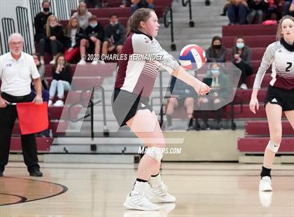 Thumbnail 3 in Thrall vs. Iola (UIL 2A State Semifinal) photogallery.