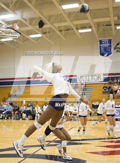 Thumbnail 3 in Tompkins vs Fulshear photogallery.
