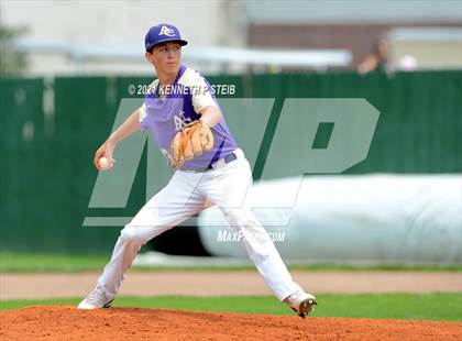 Thumbnail 2 in St. Martin's Episcopal @ Ascension Catholic (LHSAA 1A Regional Playoff) photogallery.