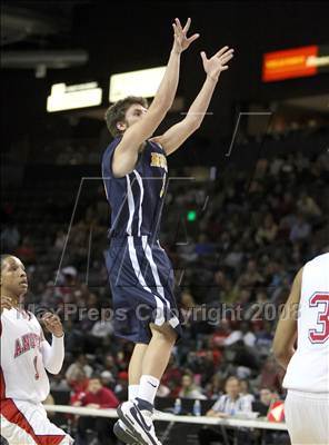 Thumbnail 1 in Mullen vs Denver East (5A Sweet 16) photogallery.