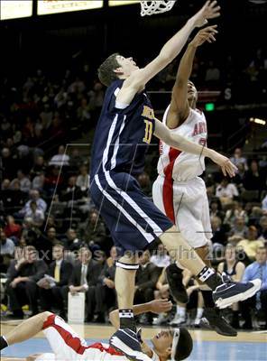 Thumbnail 2 in Mullen vs Denver East (5A Sweet 16) photogallery.