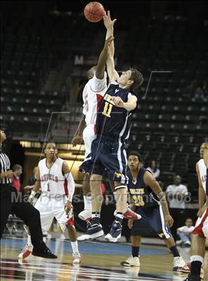 Thumbnail 2 in Mullen vs Denver East (5A Sweet 16) photogallery.