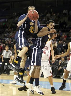 Thumbnail 2 in Mullen vs Denver East (5A Sweet 16) photogallery.