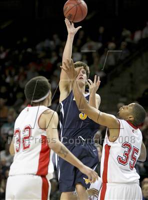 Thumbnail 3 in Mullen vs Denver East (5A Sweet 16) photogallery.