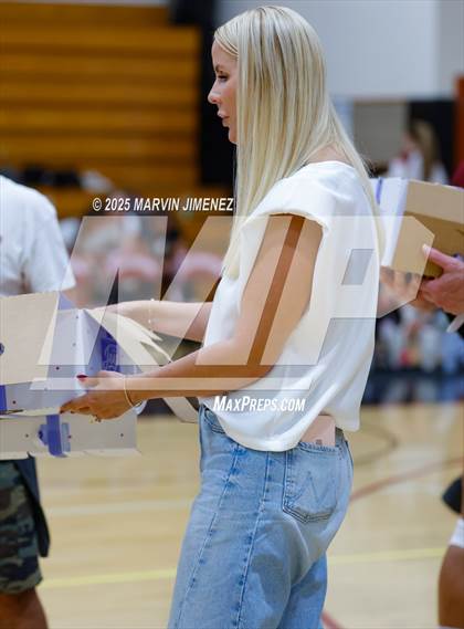 Thumbnail 2 in Calabasas @ Oaks Christian photogallery.