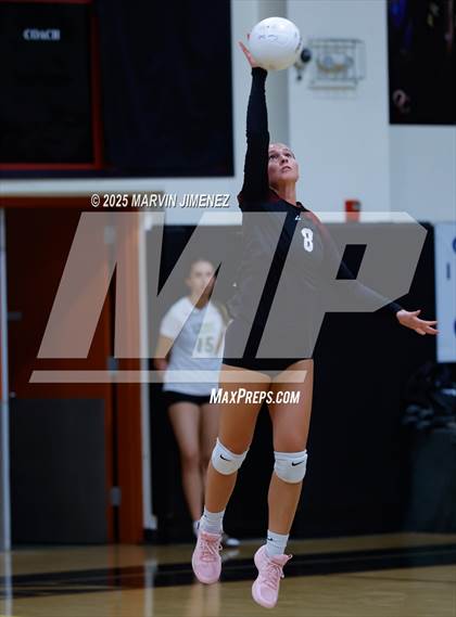 Thumbnail 3 in Calabasas @ Oaks Christian photogallery.